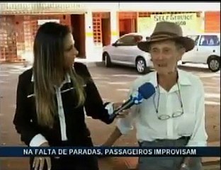 Falta paradas de ônibus