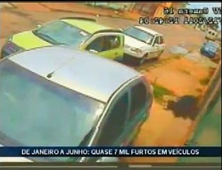 Veículos arrombados