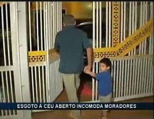 Esgoto a céu aberto