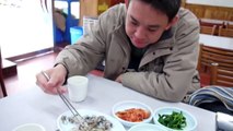 Eating Live Octopus, Sannakji at Dongdaemun Market