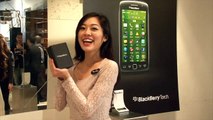 Unboxing of BlackBerry Torch 9860 with LinahM