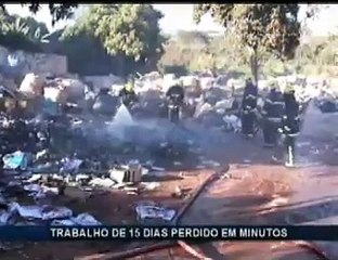 Galpão pega fogo no Varjão