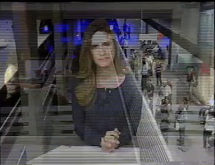 Porta do metrô fecha em bicicleta