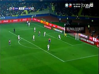 مهارات لاعبي بيرو امام باراجواي