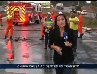 Chuva causa acidentes - Parte 1