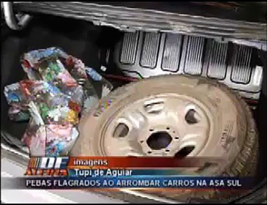 Ladrões carro