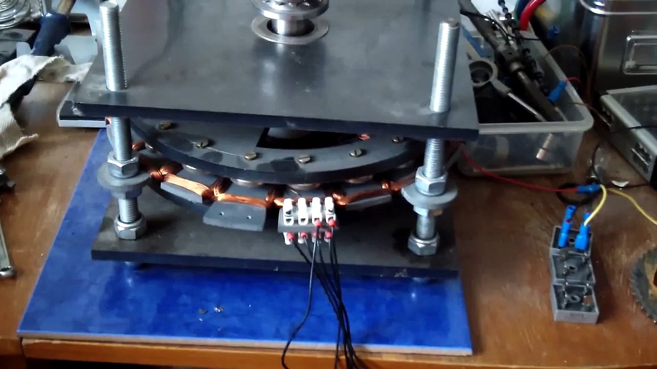Generator cu flux axial version 2