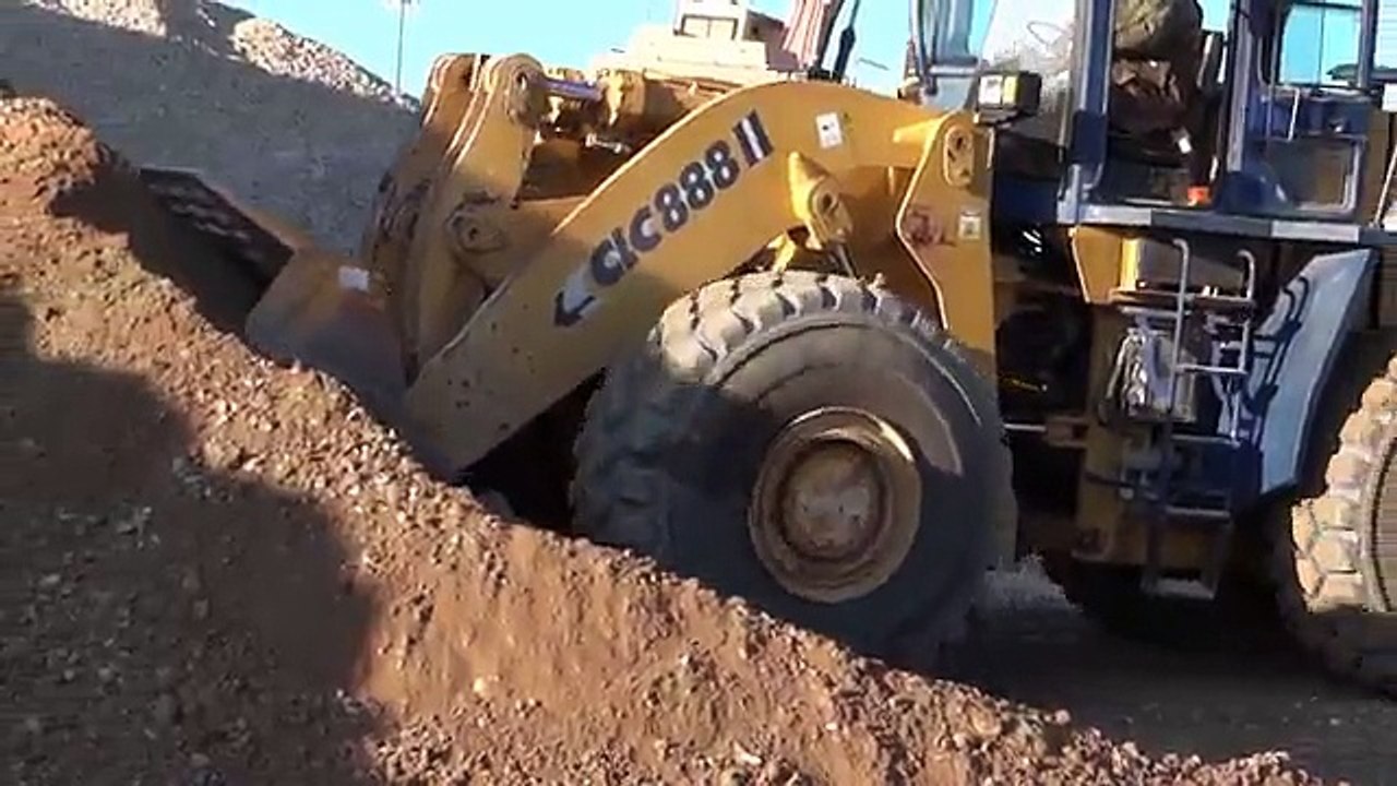 Liugong CLG 888 Wheel Loader In Action (HD)