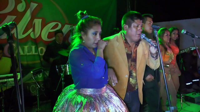 Clavito y Su Chela Siento que no puedo Vivir sin ti 1 de enero 2014 en Tarma