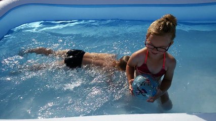 Benjamin traverse la piscine sous l'eau 03-07-15 005