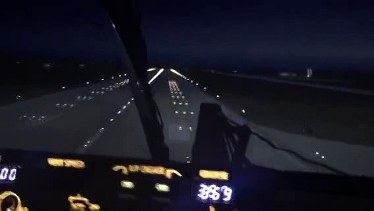 Atterrissage de nuit Metz-Nancy-Lorraine (ETZ/LFJL)