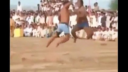 Unbelievable Slap Competition Takes Pakistan by Storm 🥊