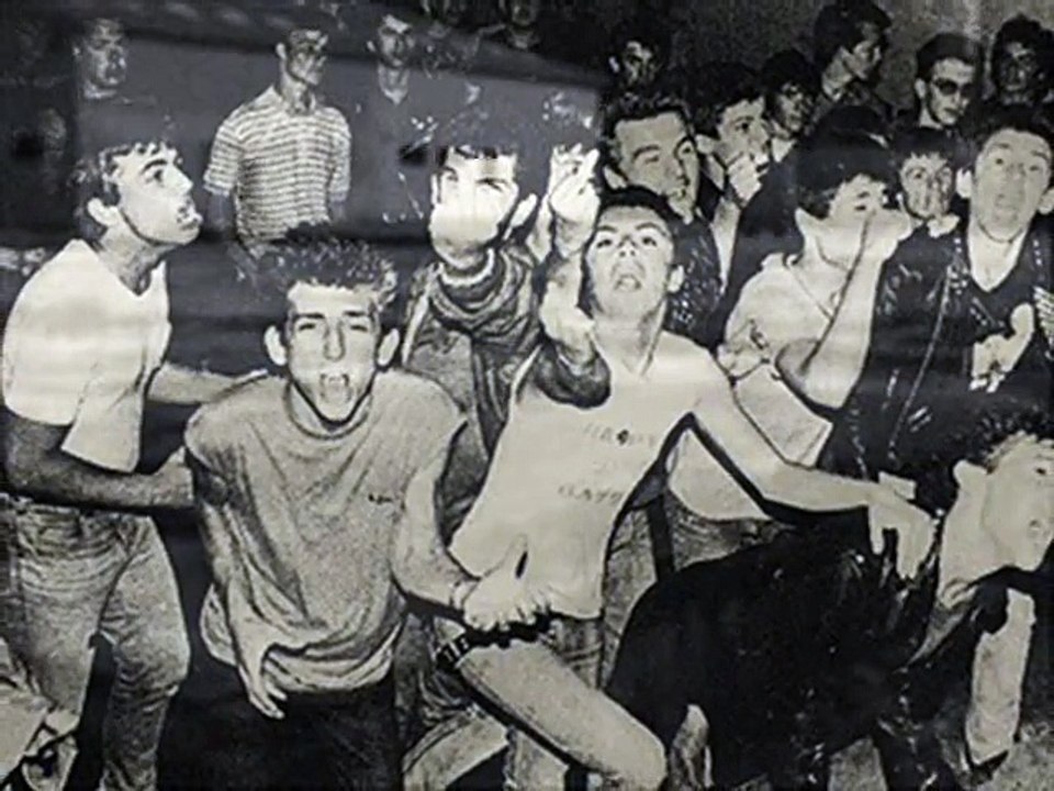 GOLA JAJA - Prljava zgrada (1981)