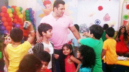 Salman Khan Shoots Bajrangi Bhaijaan Promotional Video With Kids