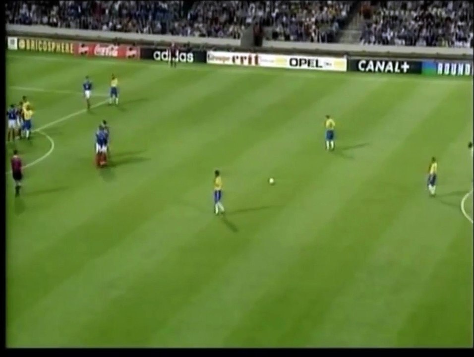 Roberto Carlos vs. francofilii din Romania