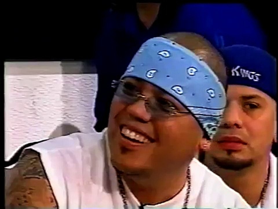 Omar Chaparro - "Doña Chole" y Kumbia Kings
