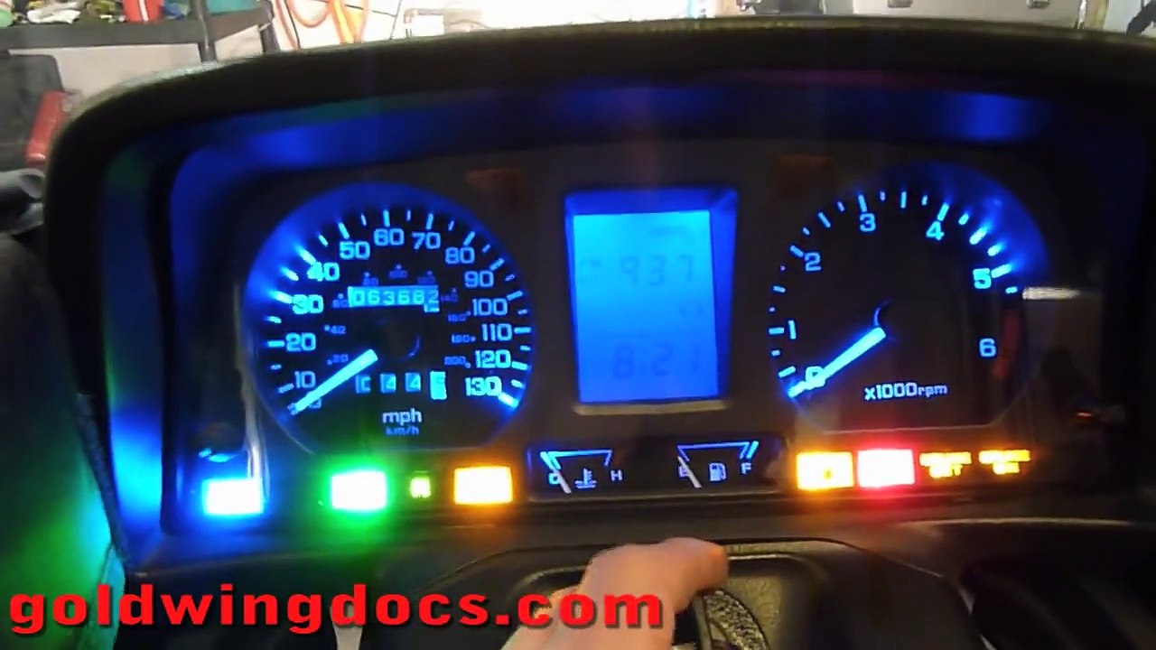 Tour of my GL1500 Goldwing controls and features