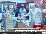 الرئيس السيسي يزور قوات الجيش والشرطة في شمال سيناء مرتديا الزي العسكري