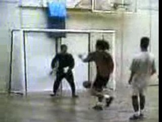 calcio spettacolo!! in palestra a scuola