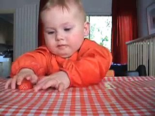 Baby - eating & pooping at the same time