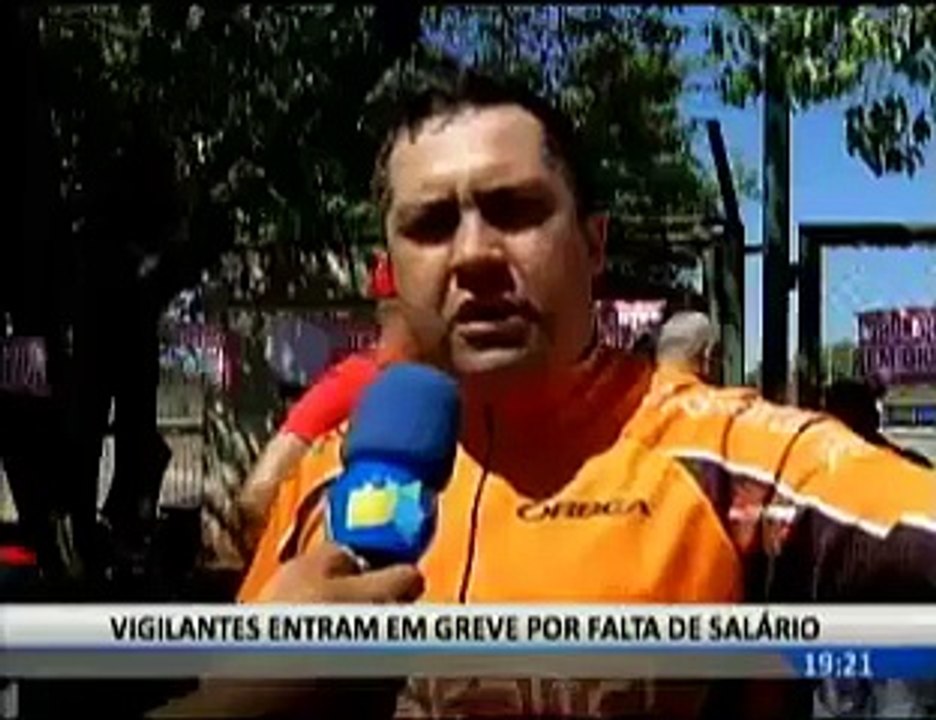 Sem salário