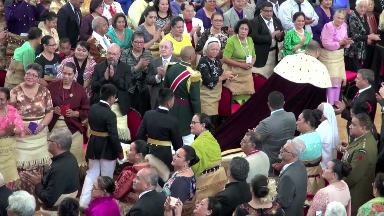 König von Tonga feierlich gekrönt