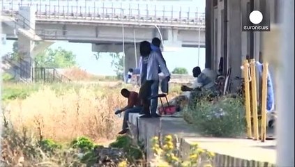 محکومیت یک قاچاقچی انسان و مشکل حل نشده مهاجران در ایتالیا