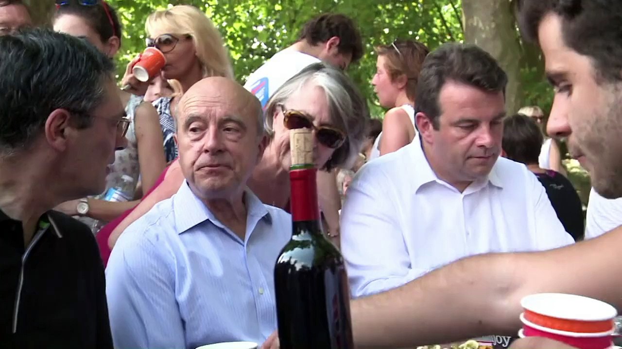 Alain Juppé réunit des partisans pour un barbecue à Suresnes