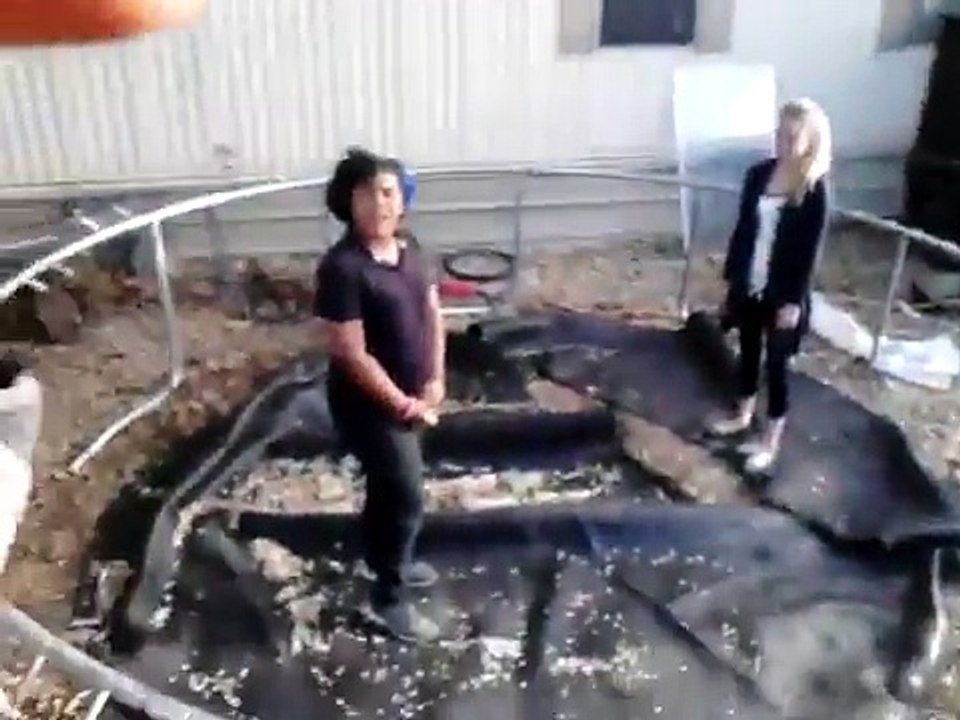 Cat fight 2vs1 lots of fun