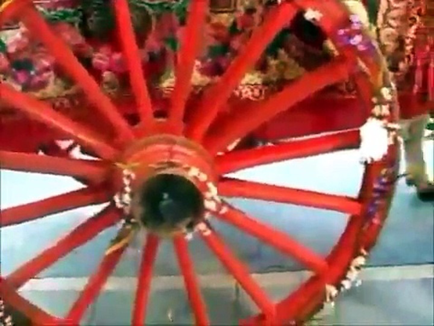 CARROS ENGALANADOS 1.flv