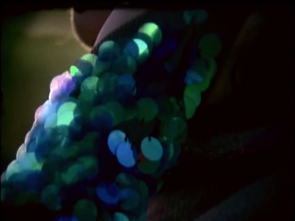 Céu - Retrovisor (Oficial)