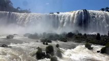 Cataratas de Iguazú. Garganta del diablo desde pasarela de Brasil