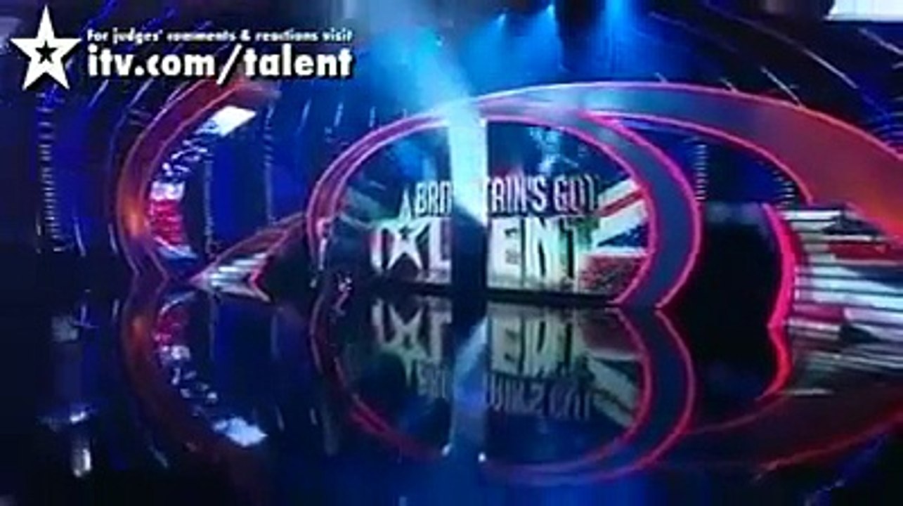 بين السحر و الحقيقة    Between magic and reality