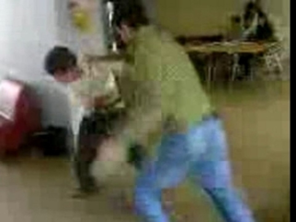 Casse-toi!