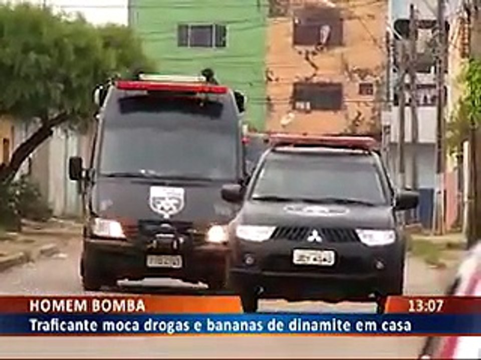 HOMEM BOMBA