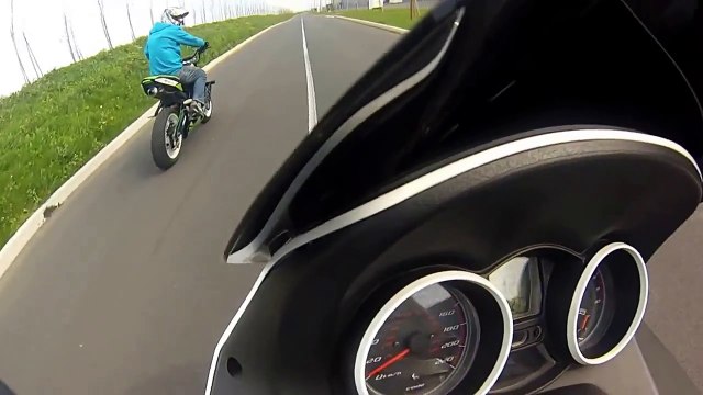 GP 800 Gilera VS ZX 6 R