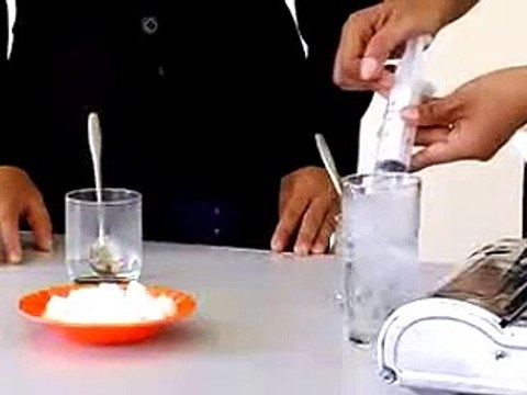 Experiment Chemistry : Sugar Cube Race | science fair topics, | simple science projects,
