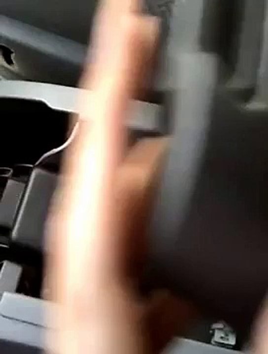 Removing the Center Console 2007 Chrysler Town & Country