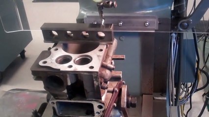 BORING BRIGGS AND STRATTON QUANTUM ENGINE ON BRIDGEPORT MILLER