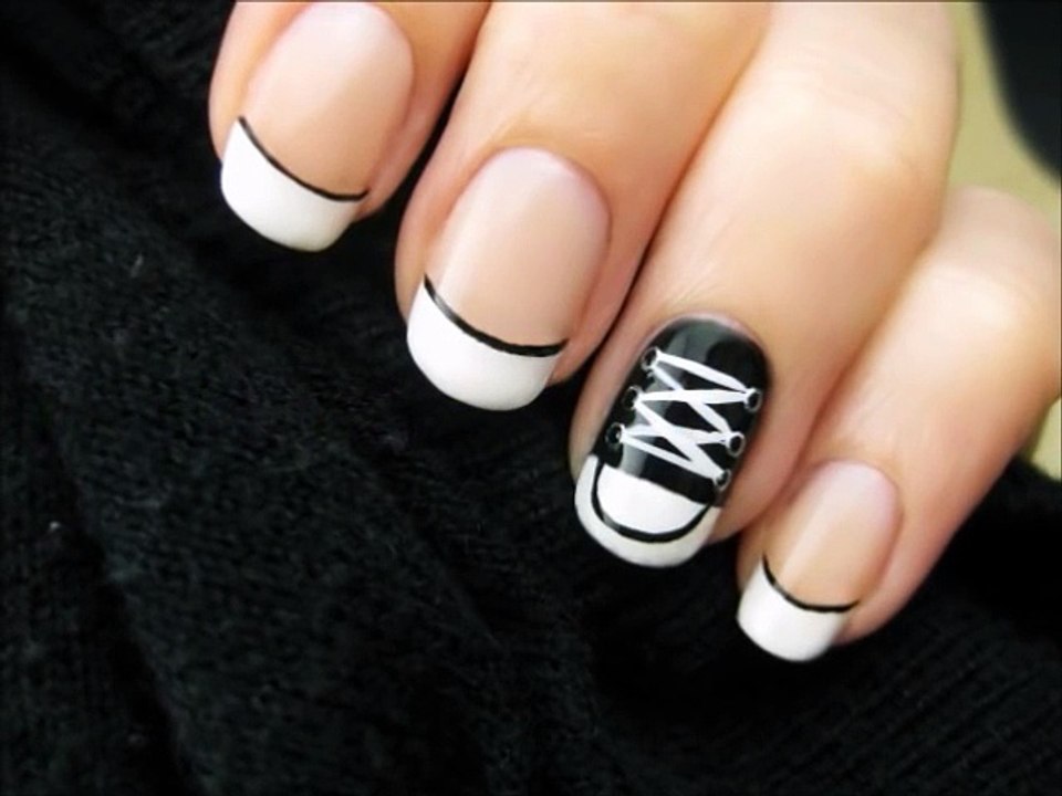 Converse Shoe Nail Art