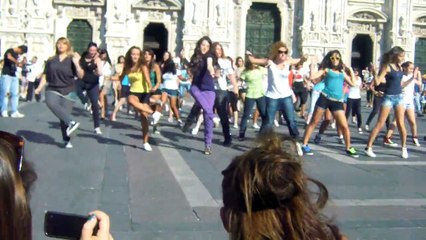 Kpop Flashmob Milan (28/08/2011)