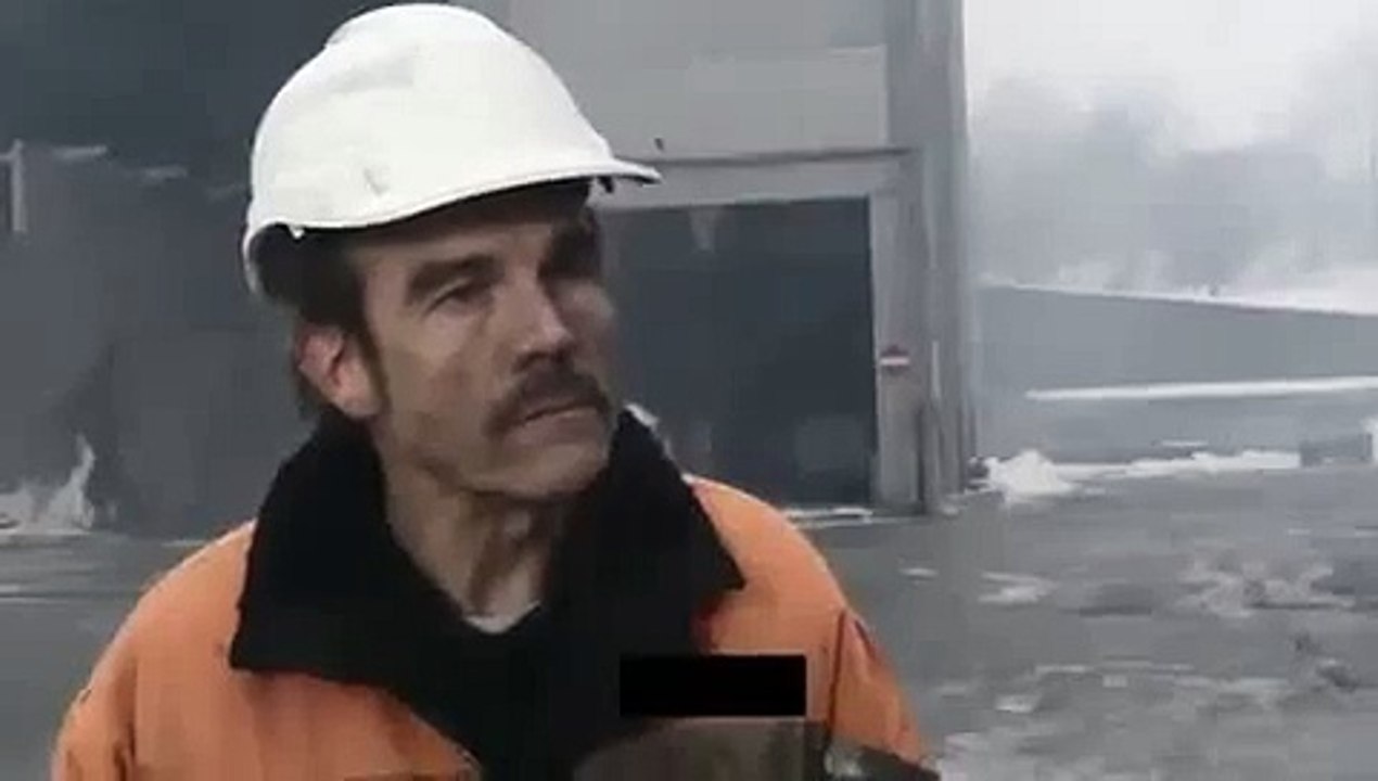 Dozer Mercedesi ezdi geçti