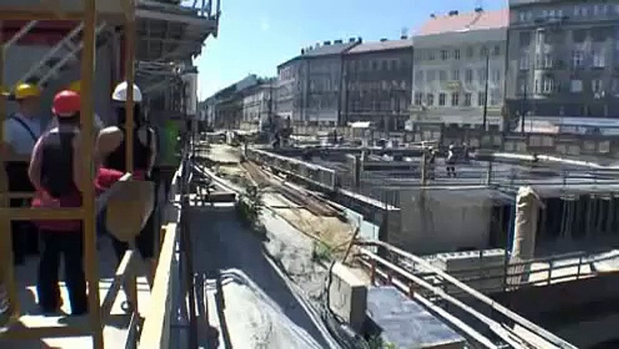 METRO 4: Kálvin téri metróállomás építése 2009