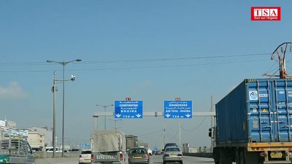 Reportage. Conduire sur l'autoroute est-ouest...