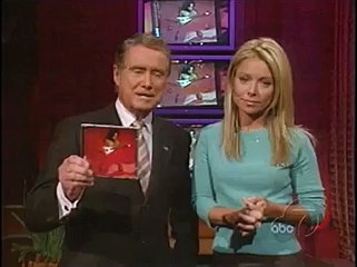 Lenny Kravitz - "Lady" (acoustic) - Regis and Kelly Show