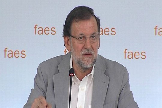 Rajoy: Pase lo que pase en Grecia, el euro seguirá
