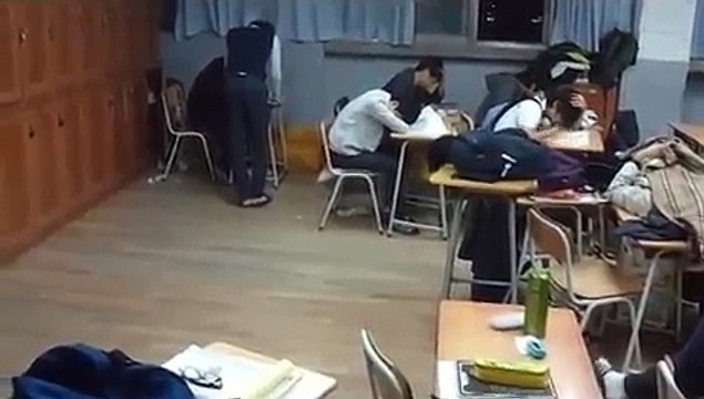 Korean students Shuffling at midnight while studying SAT