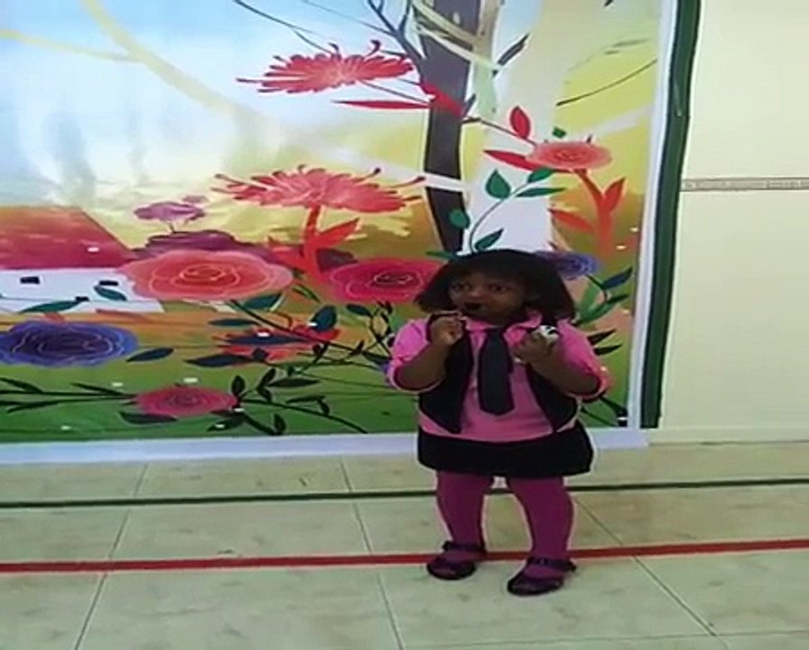 مسرحية اليرقه الجائعة اطفال الروضة السابعه 1433هـ