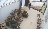 سرقة الدراجات النارية اثناء صلاة الجمعة بجامع الحي الجديد بمساكن- برطاجي وافضح الكازي