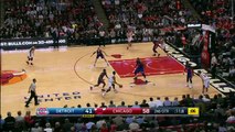 Derrick Rose Makes Amazing Mid-Air Fake and Dime to Noah!